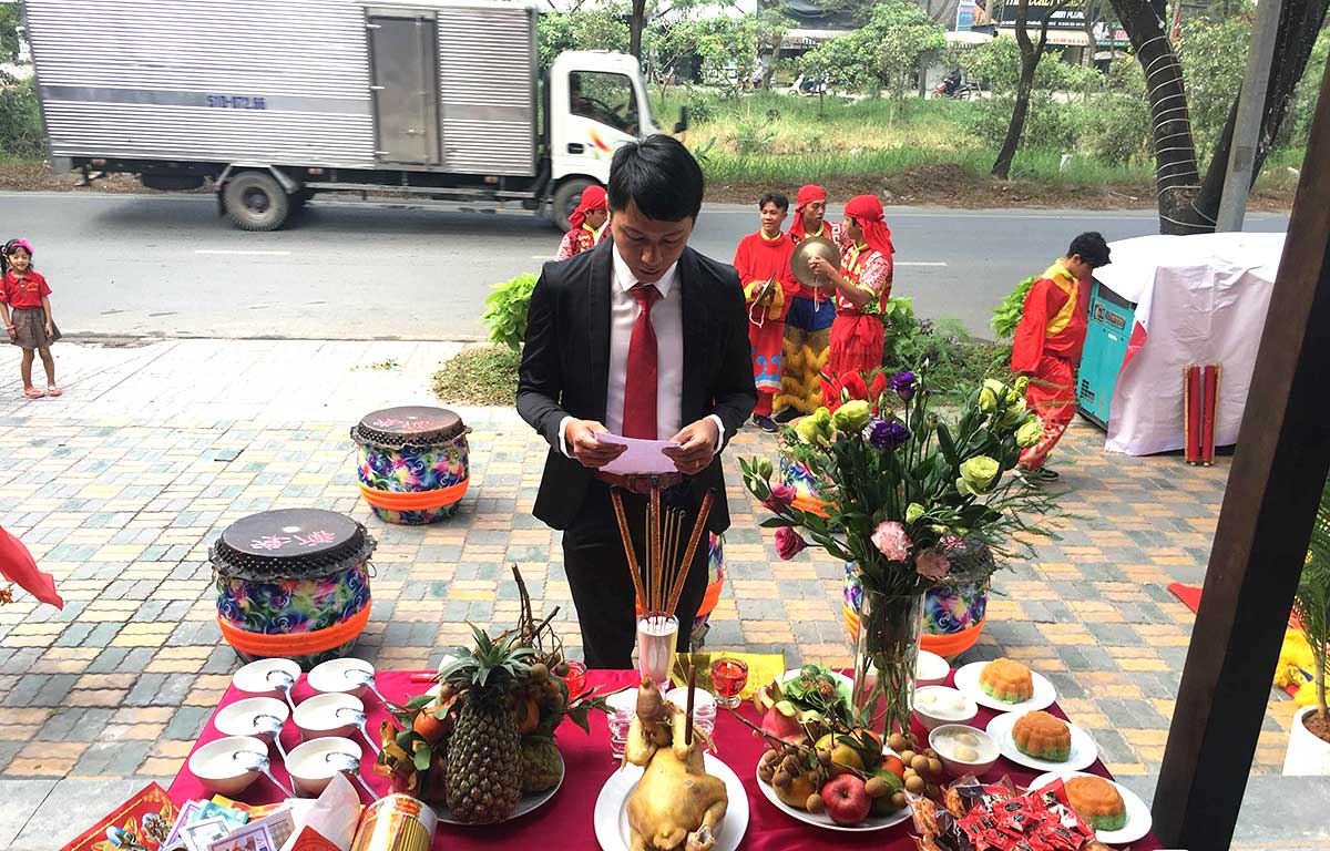 cung chuyen van phong moi