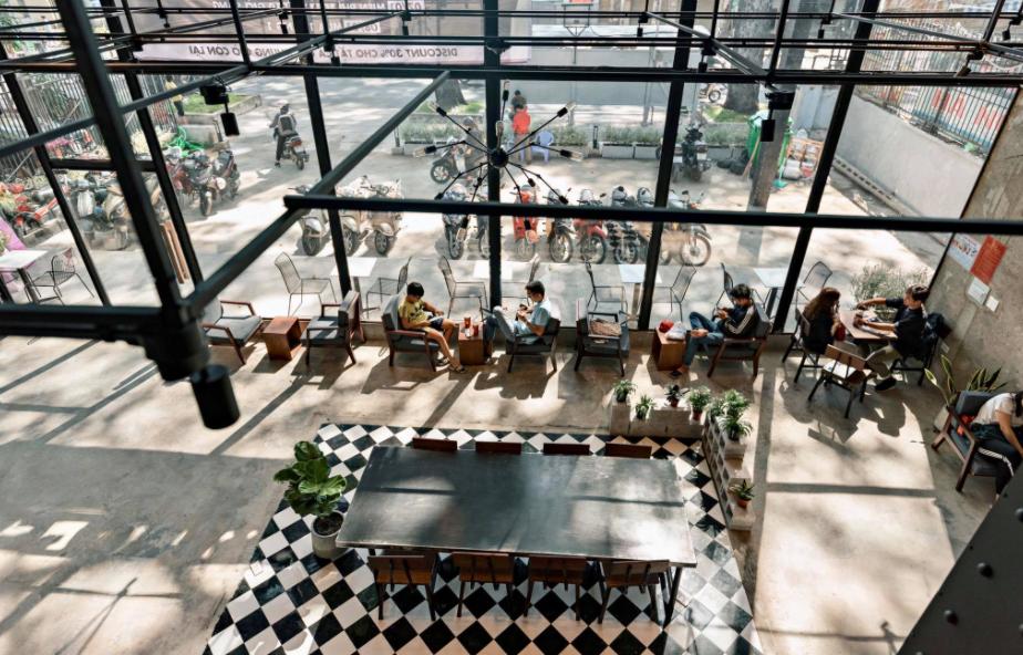 three o'clock coffee quan 10