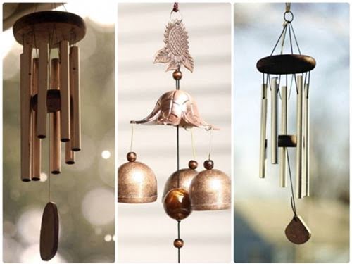 treo chuông gió trước nhà